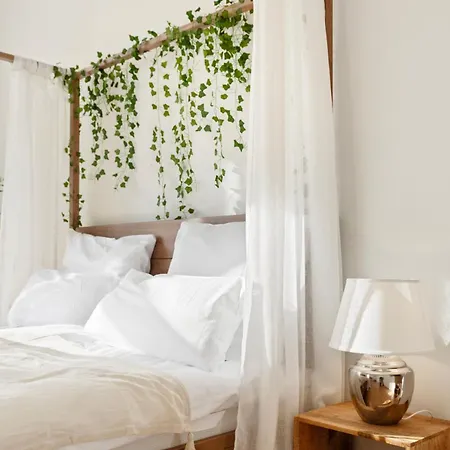 Citylife: Gemuetlich • Gross • Zentral • Parkplatz Apartman